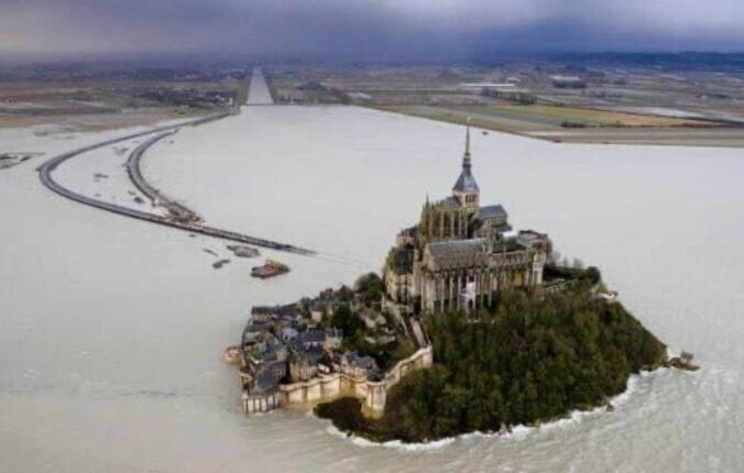Gites Le Mont Desclos Saint Michel Бовуар Номер фото